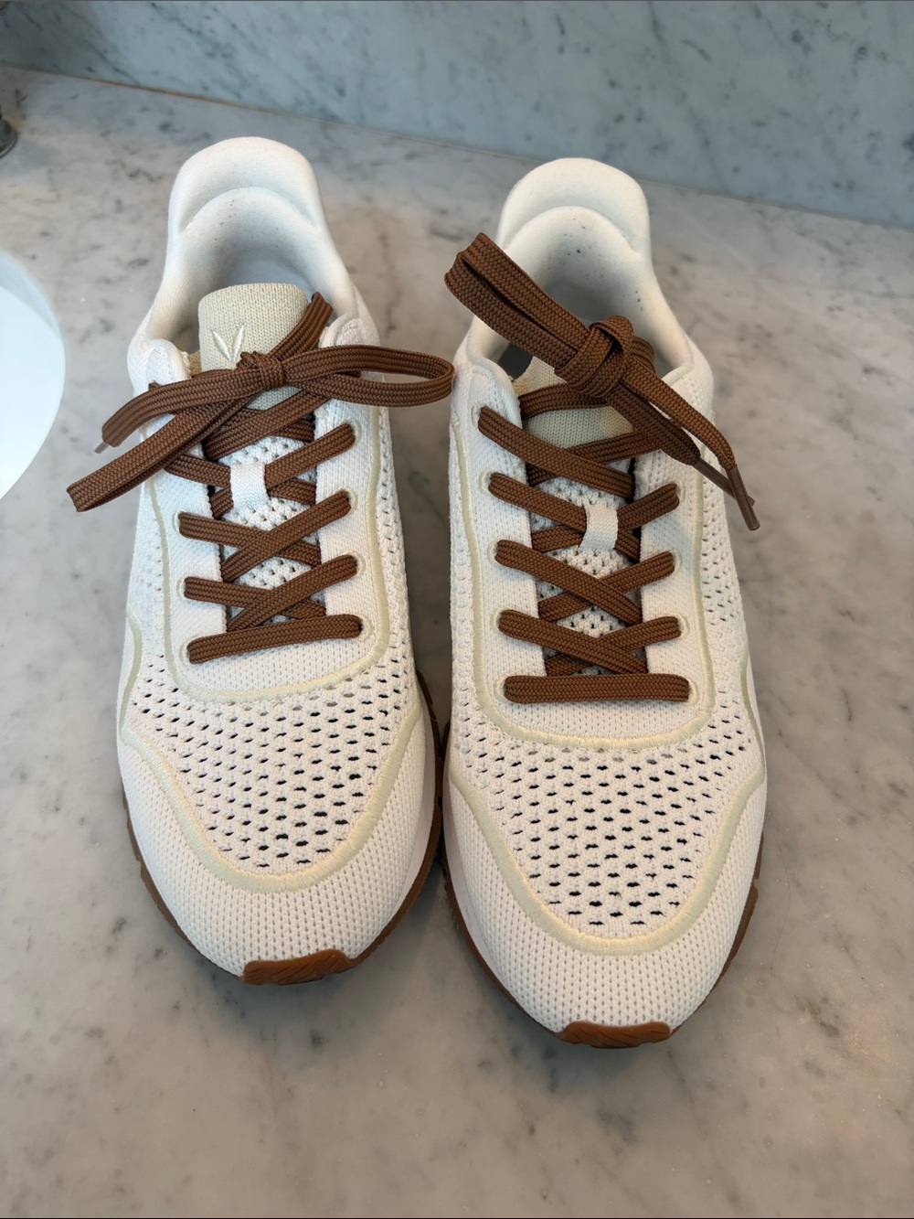 Vivaia All Day Slip on Breathable White & Tan Women’s Sneakers size 39 8 or 8.5 - Picture 7 of 11